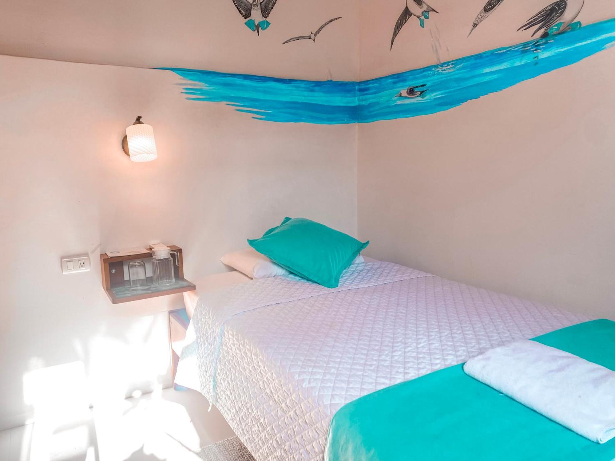 Hotel Coral Blanco With High Speed Internet Starlink And Galapagos Tour Operator Puerto Villamil Exterior photo
